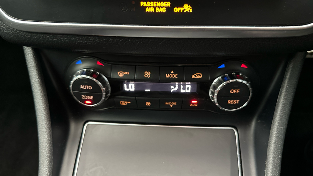 Mercedes-Benz GLA Class 2.1 D Se Euro 6 Ss Red #15