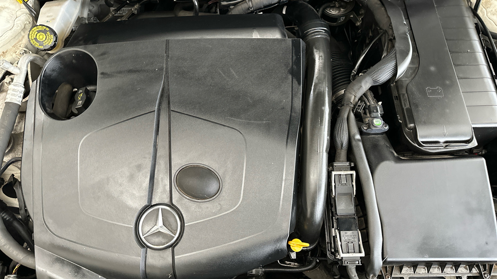 Mercedes-Benz GLA Class 2.1 D Se Euro 6 Ss Red #21