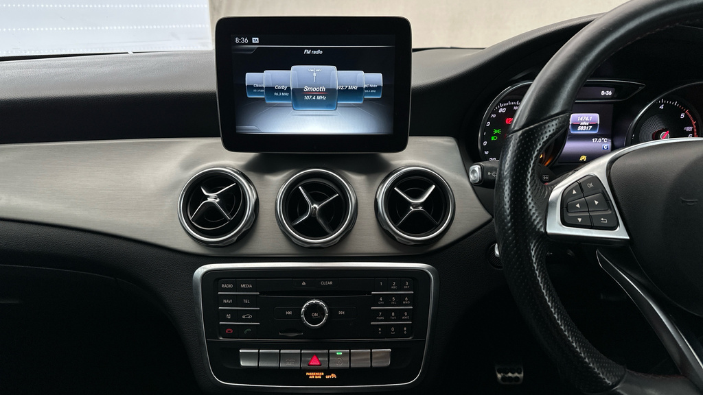 Mercedes-Benz GLA Class 2.1 D Se Euro 6 Ss Red #17