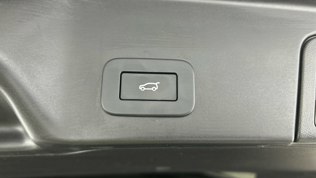 Land Rover Range Rover Evoque 1.5 P300e R-dynamic Hse 2023 White #6