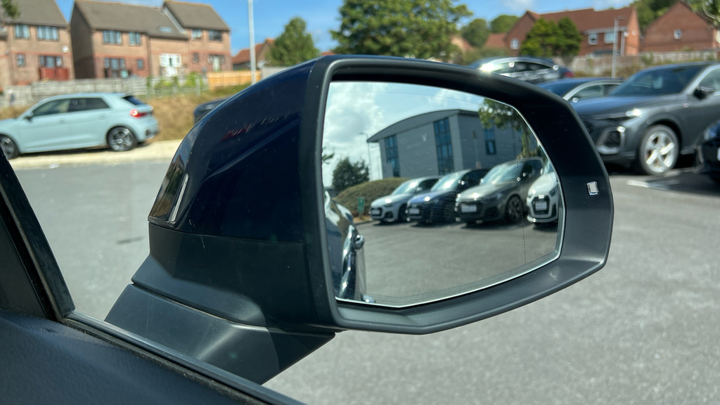 Audi Q5 50 Tfsi E Quattro S Line S Tronic Cs Black #36