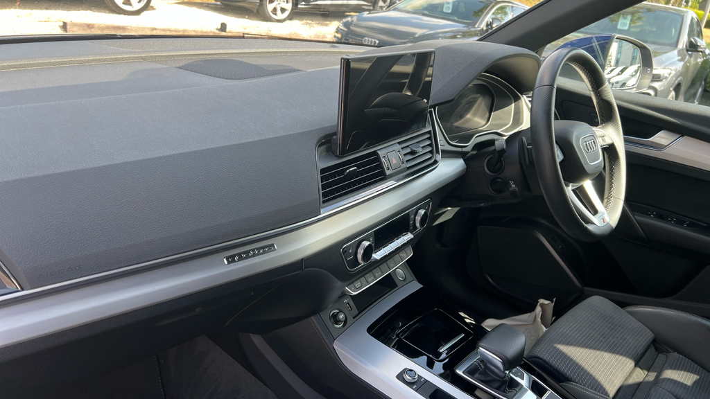 Audi Q5 50 Tfsi E Quattro S Line S Tronic Cs Black #10