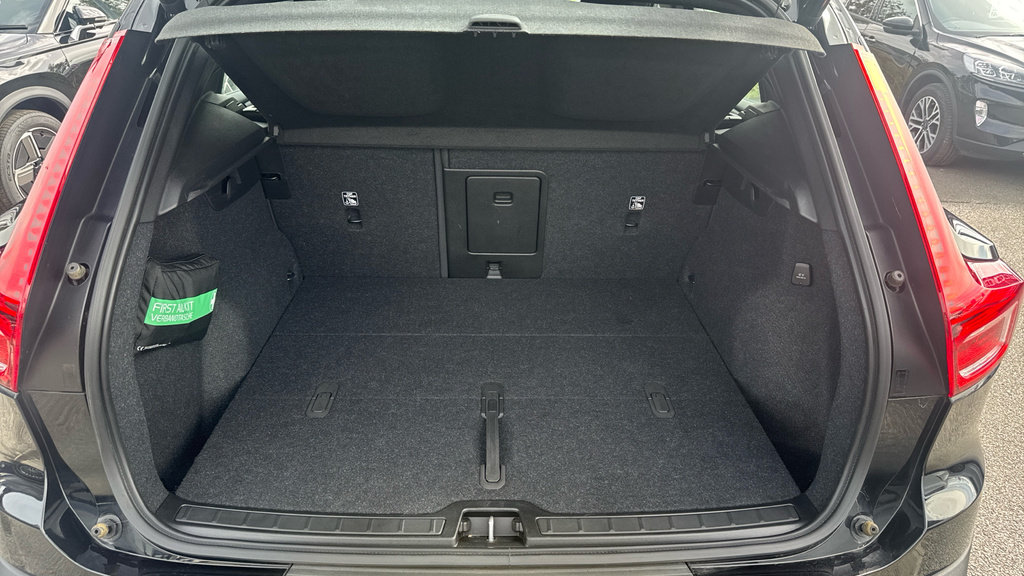 Volvo XC40 1.5 T5 Recharge Phev Ultimate Bright Grey #15