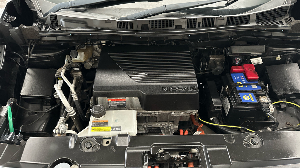 Nissan Leaf 40Kw Tekna With Bose Audio And Pro Pilot Technolog Black #24