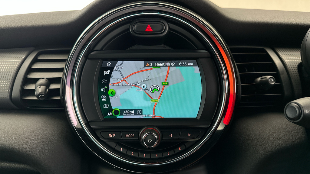 Mini Convertible 2.0 Cooper S Exclusive Steptronic Euro 6-Door Black #18