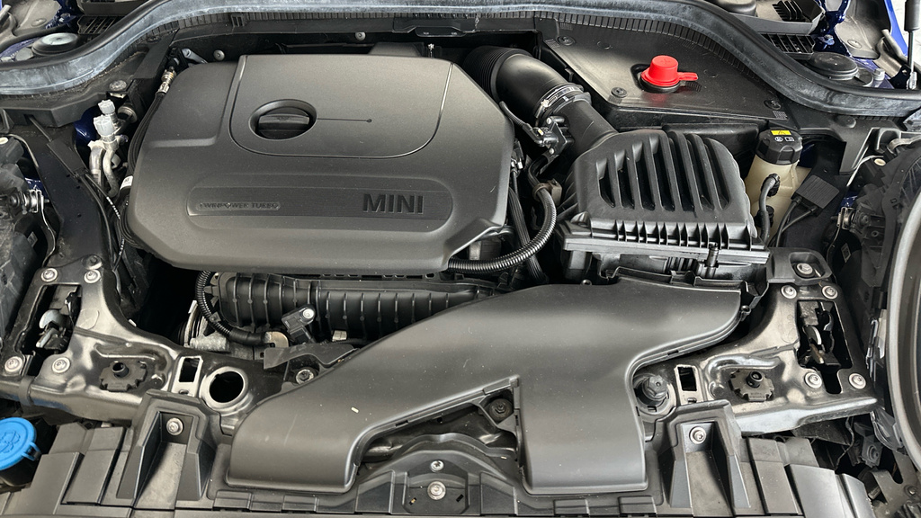 Mini Convertible 2.0 Cooper S Exclusive Steptronic Euro 6-Door Black #23