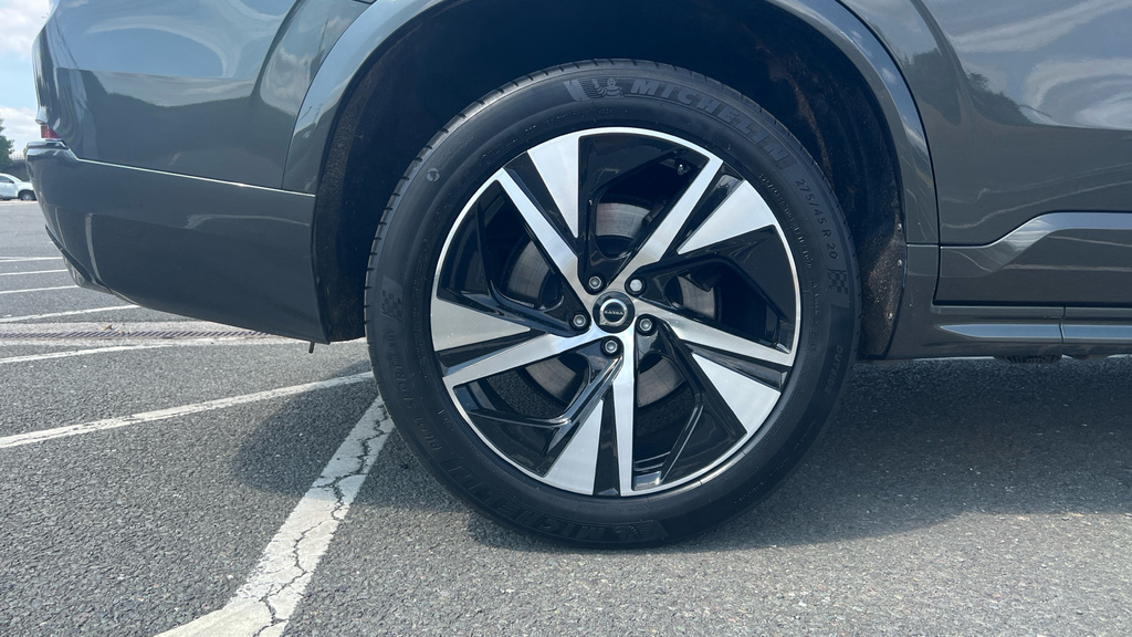 Volvo XC90 R-design, B5 Awd Mild Hybrid Climate Pack- Grey #18