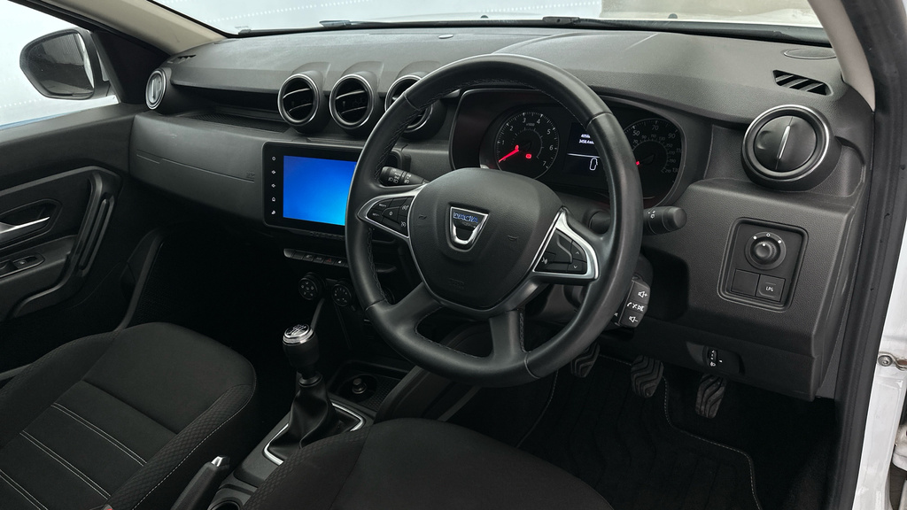 Dacia Duster 1.5 Blue Dci Comfort Suv 4Wd Sel White #10