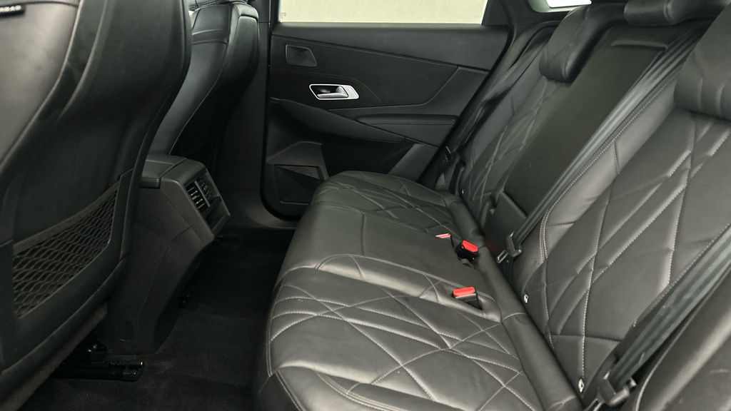 DS DS 7 Crossback 1.6 E-tense 13.2Kwh Rivoli Crossback Plug-in Eat8 Black #23