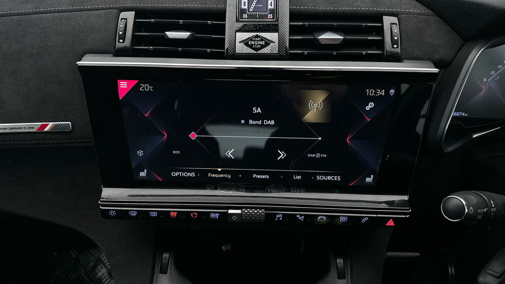DS DS 7 Crossback 1.6 E-tense 13.2Kwh Rivoli Crossback Plug-in Eat8 Black #17