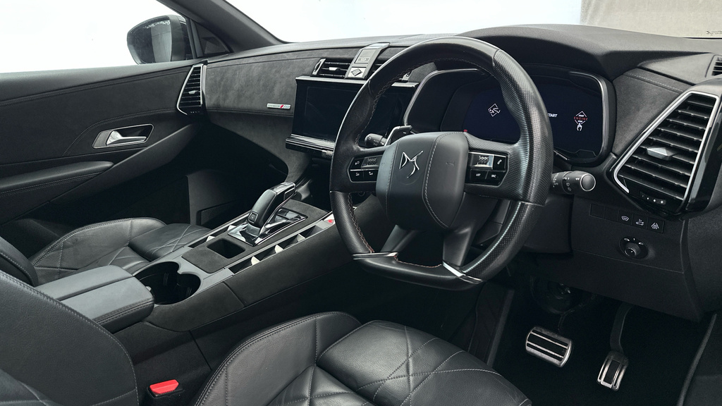 DS DS 7 Crossback 1.6 E-tense 13.2Kwh Rivoli Crossback Plug-in Eat8 Black #12