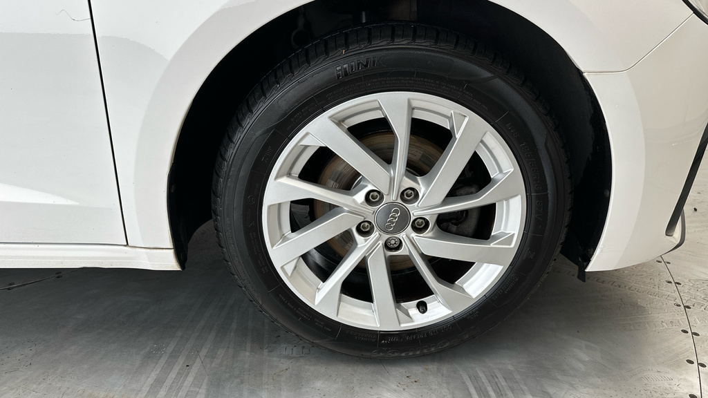 Audi A1 1.0 Sportback Tfsi Sport 94 Bhp White #26
