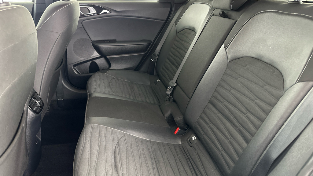 Kia Ceed 1.5T Gdi Isg 138 Gt-line 138 Silver #26