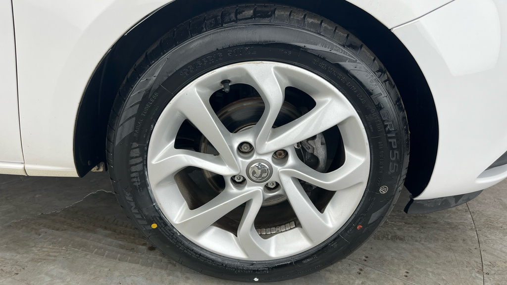 Vauxhall Corsa 1.4 75 Sport Ac Silver #28
