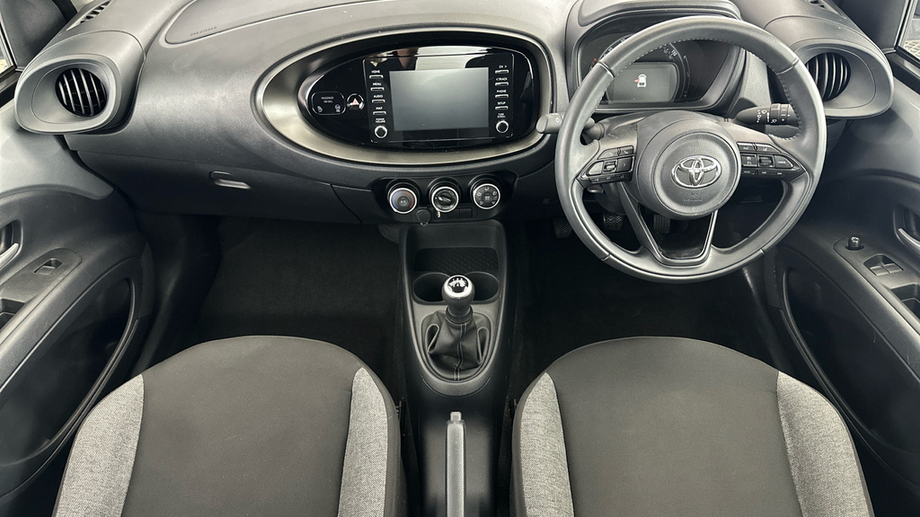 Toyota Aygo X Edge Green #14