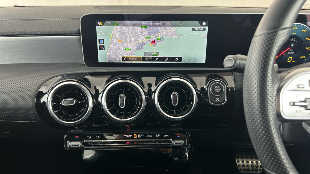 Mercedes-Benz CLA Class Cla 220 Amg Line Premium White #20