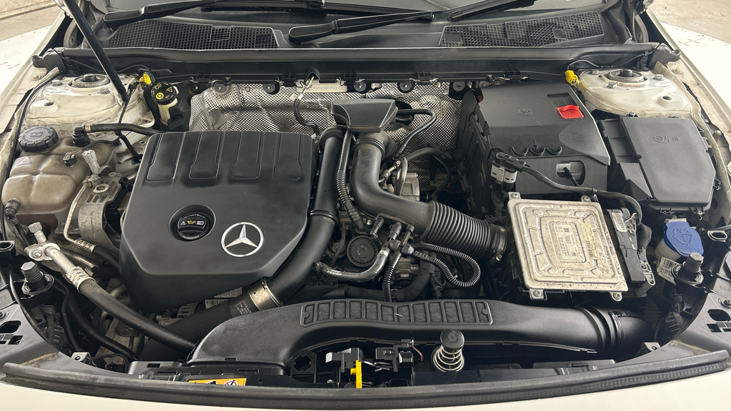 Mercedes-Benz CLA Class Cla 220 Amg Line Premium White #24