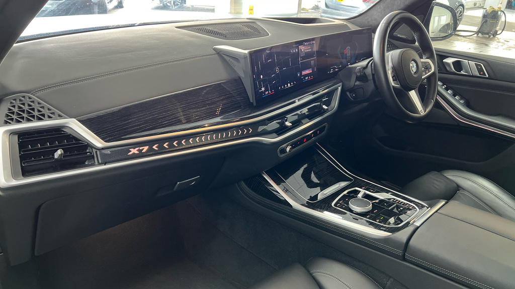 BMW X7 Xdrive40d M Sport Blue #16