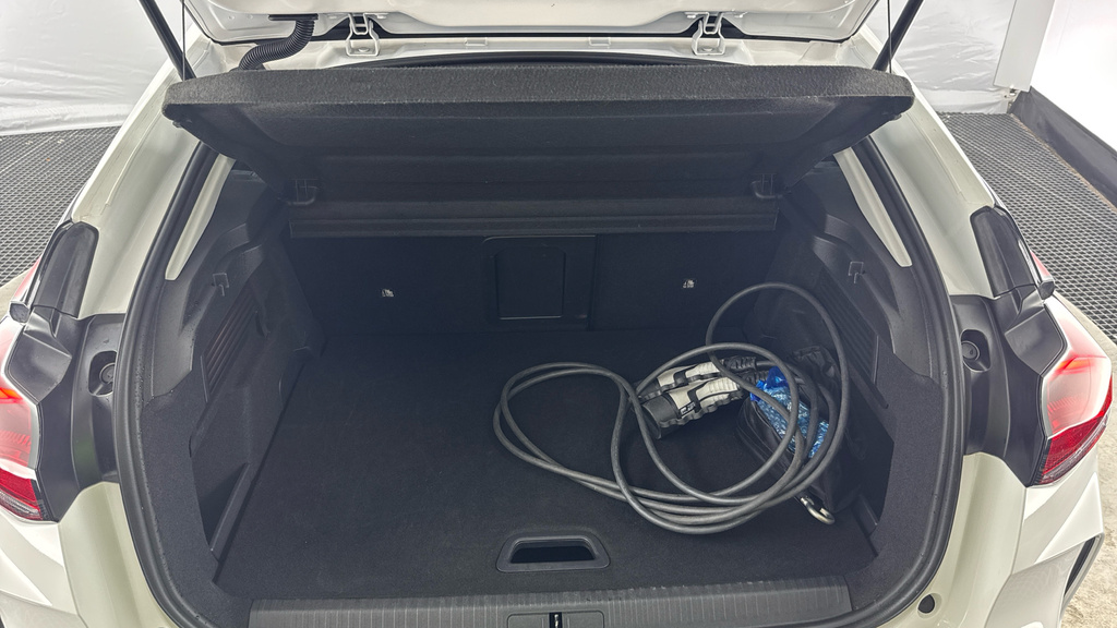 Citroen e-C4 50Kwh Shine Plus Fastback 7.4Kw Charger Grey #15