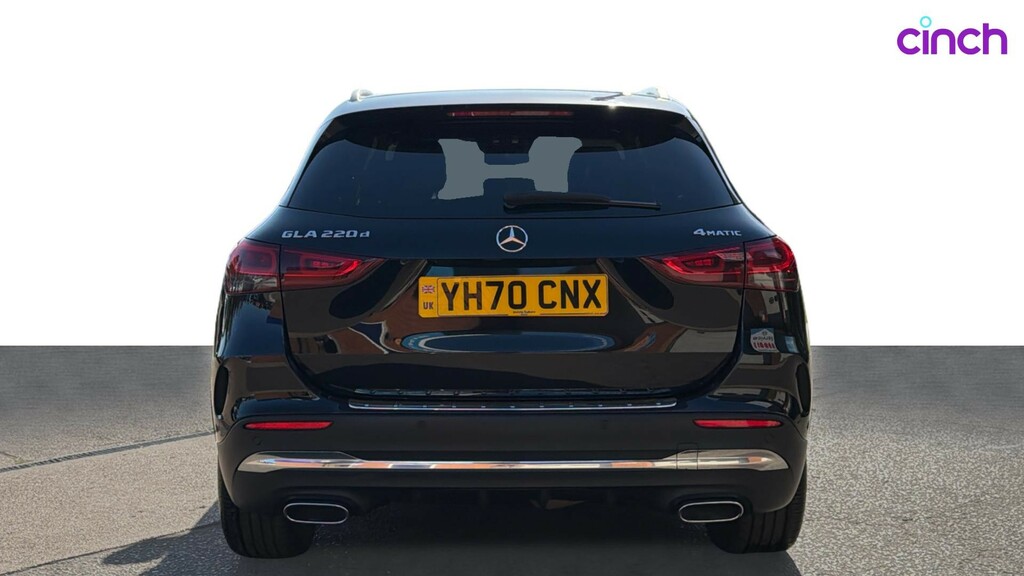 Mercedes-Benz GLA Class Gla 200 Amg Line Premium Plus Black #4