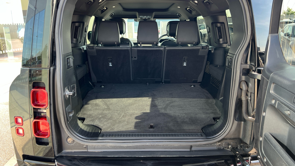 Land Rover Defender 3.0 D250 Hard Top Standard Black #14