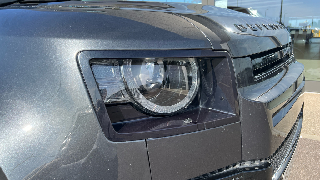 Land Rover Defender 3.0 D250 Hard Top Standard Black #26