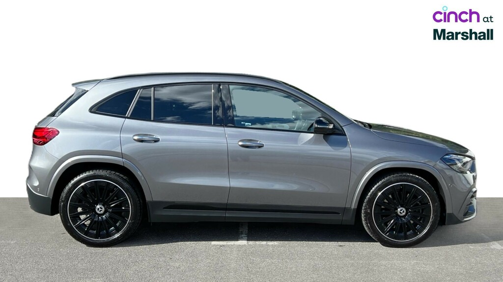 Mercedes-Benz GLA Class Gla 200 Amg Line Premium Black #3