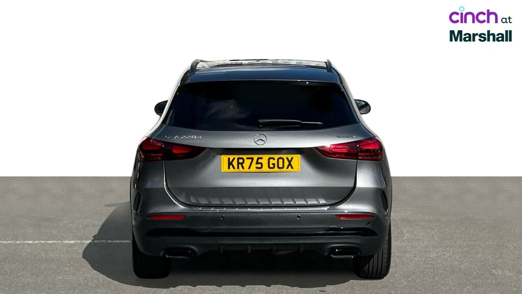 Mercedes-Benz GLA Class Gla 200 Amg Line Premium Black #5