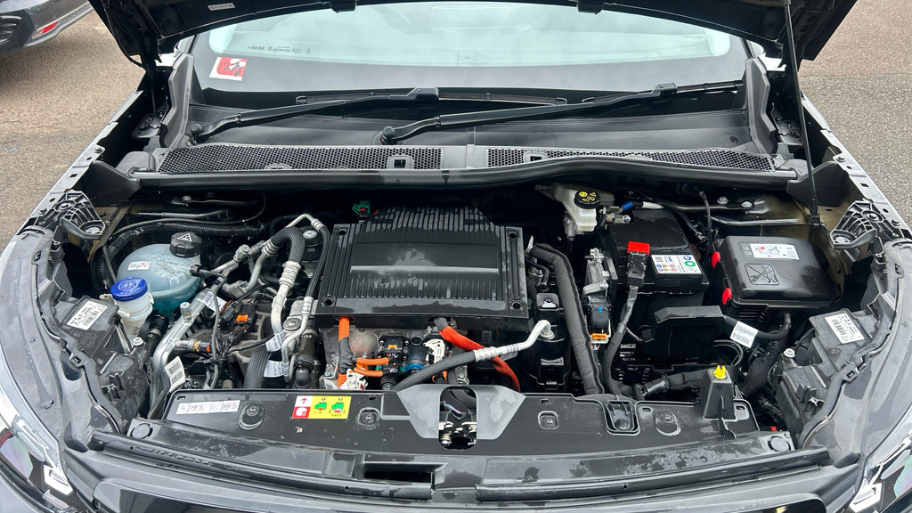 Peugeot e-2008 50Kwh Allure Premium  #16