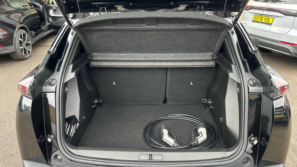 Peugeot e-2008 50Kwh Allure Premium  #15