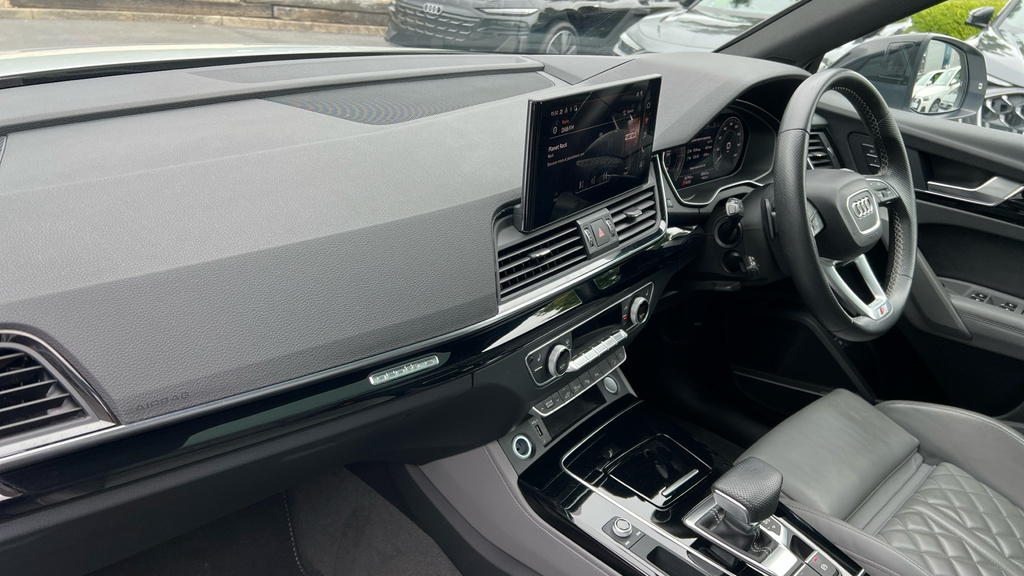 Audi Q5 Q5 S Line Edition 1 40 Tdi Mhev Quattro S-a White #10