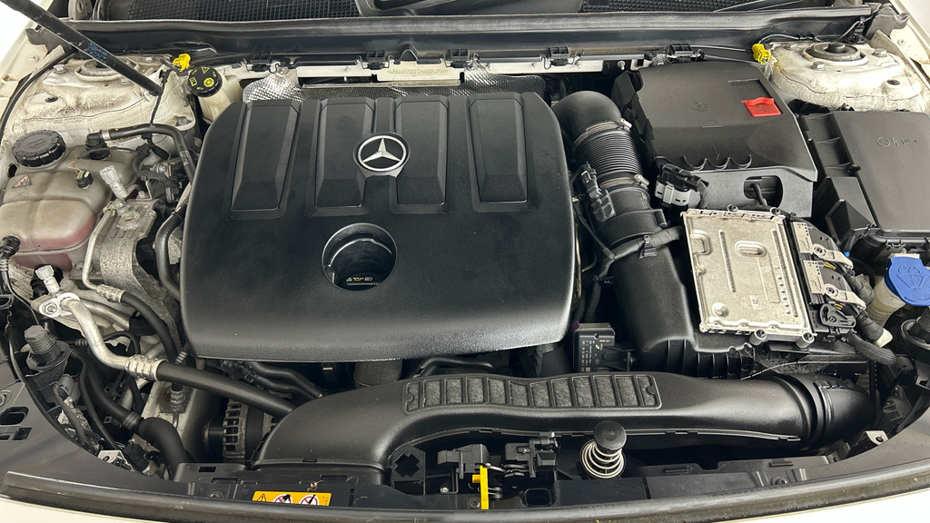 Mercedes-Benz A Class A 180 Amg Line Premium White #23