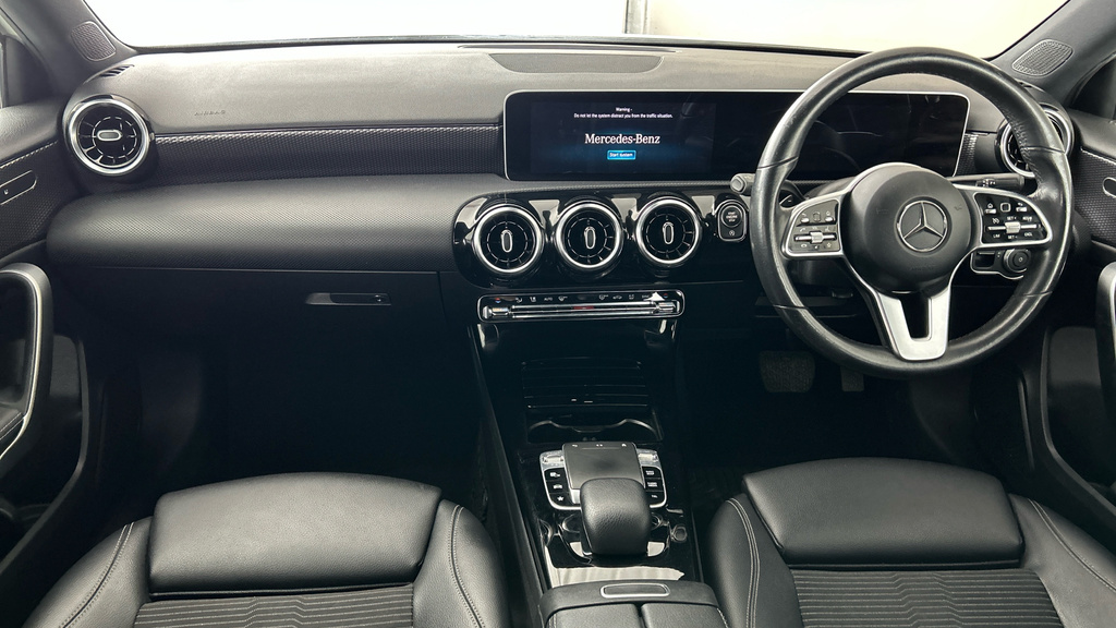 Mercedes-Benz A Class A 180 Amg Line Premium White #13