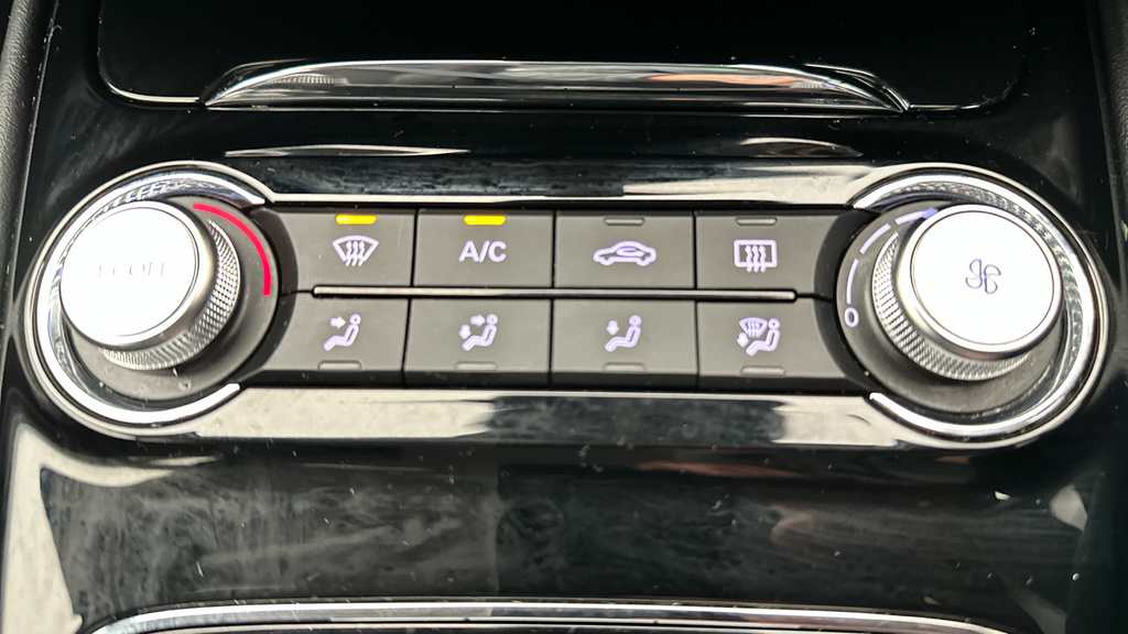MG MG5 61.1Kwh Exclusive Long Range Estate A Silver #15