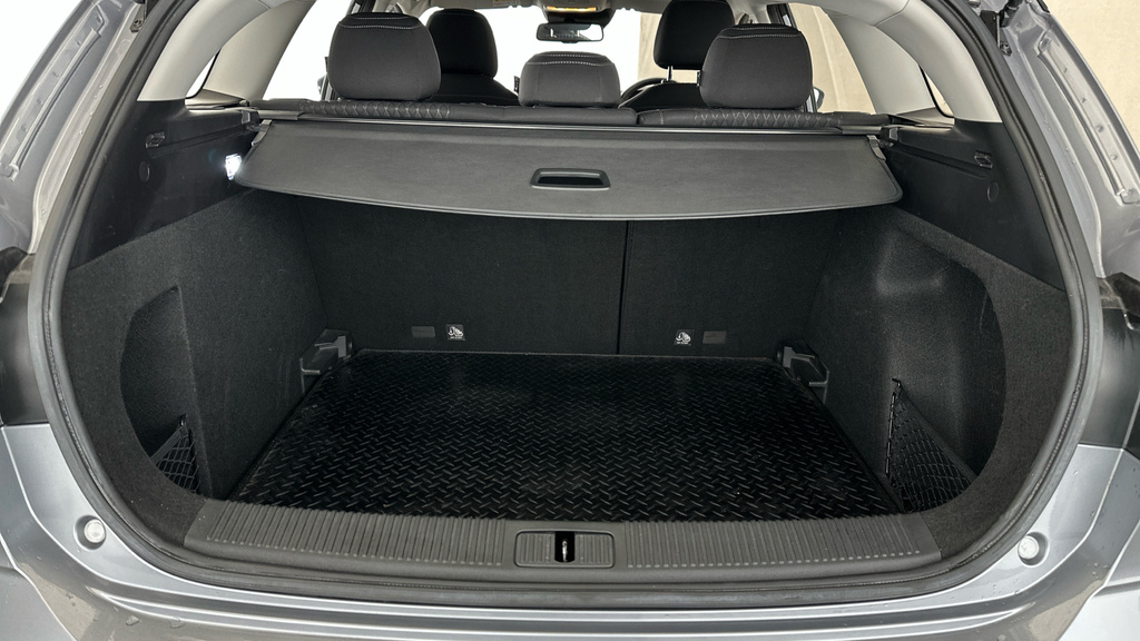 MG MG5 61.1Kwh Exclusive Long Range Estate A Silver #20