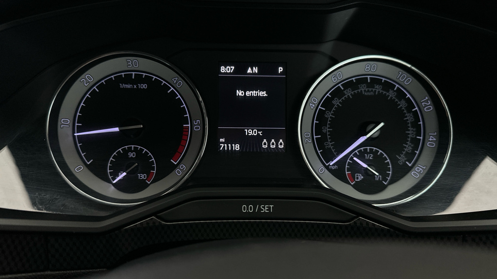 Skoda Superb 2.0 Tdi Cr Se L Executive Dsg Grey #18