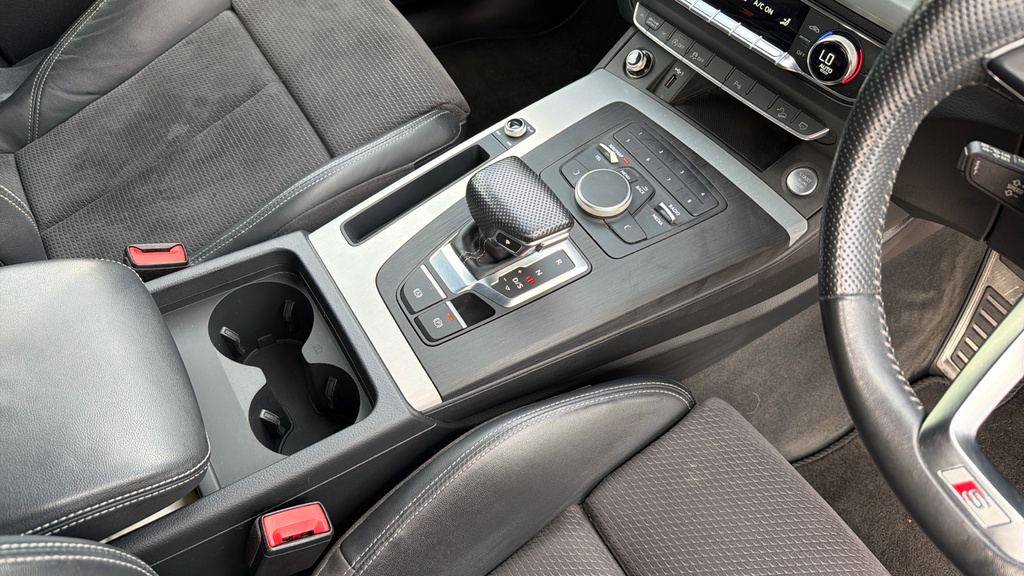 Audi Q5 2019 2.0 Tdi Quattro Black Edition 188 Bhp Blue #25