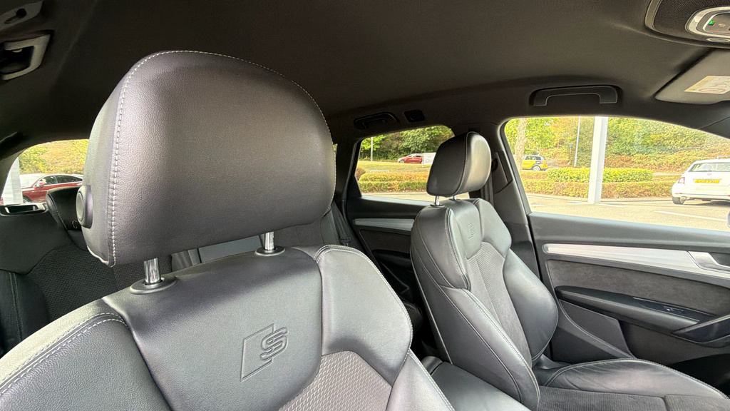 Audi Q5 2019 2.0 Tdi Quattro Black Edition 188 Bhp Blue #39