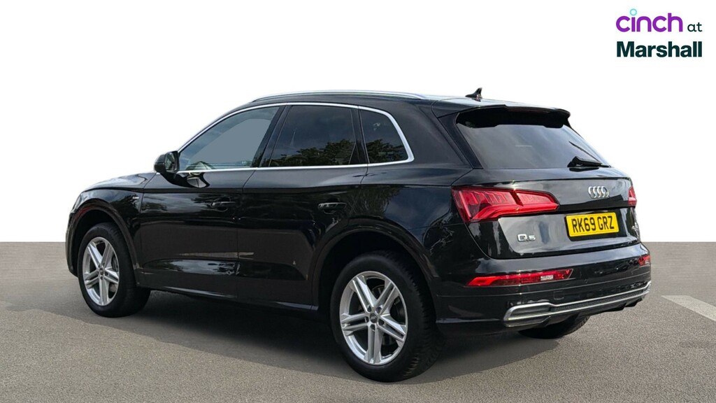Audi Q5 2019 2.0 Tdi Quattro Black Edition 188 Bhp Blue #5