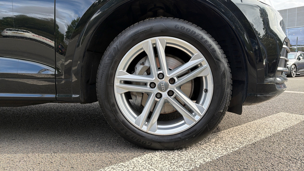 Audi Q5 2019 2.0 Tdi Quattro Black Edition 188 Bhp Blue #17