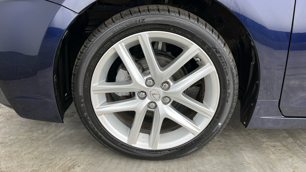 Lexus CT 1.8 200H Executive Edition Cvt Euro 6 Ss Red #19