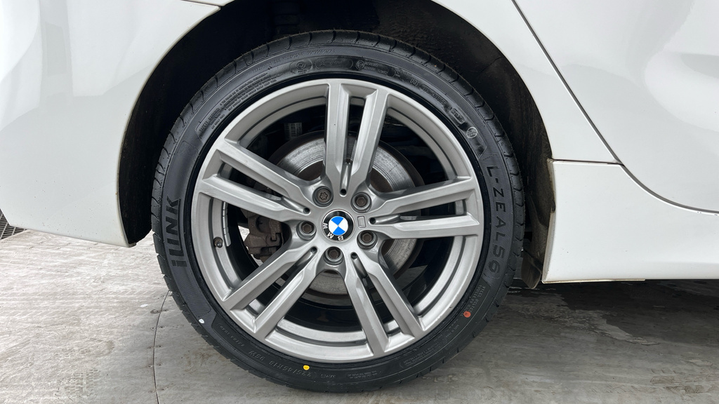 BMW 2 Series Active Tourer 225Xe Sport Black #31