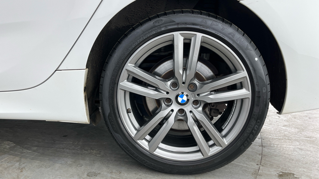 BMW 2 Series Active Tourer 225Xe Sport Black #30