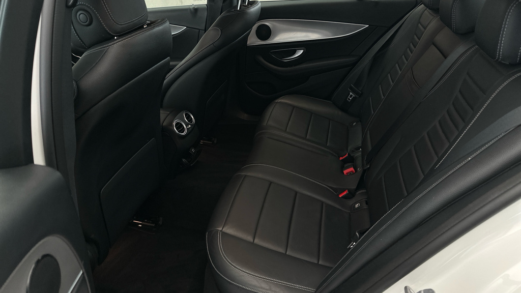 Mercedes-Benz E Class 2.0 E220d Amg Line Cabriolet G-tronic 4Matic Euro Black #21