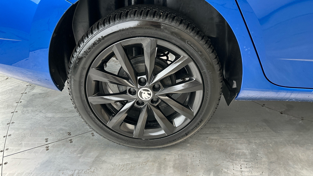 Skoda Fabia 1.0 Tsi Se Comfort Blue #23
