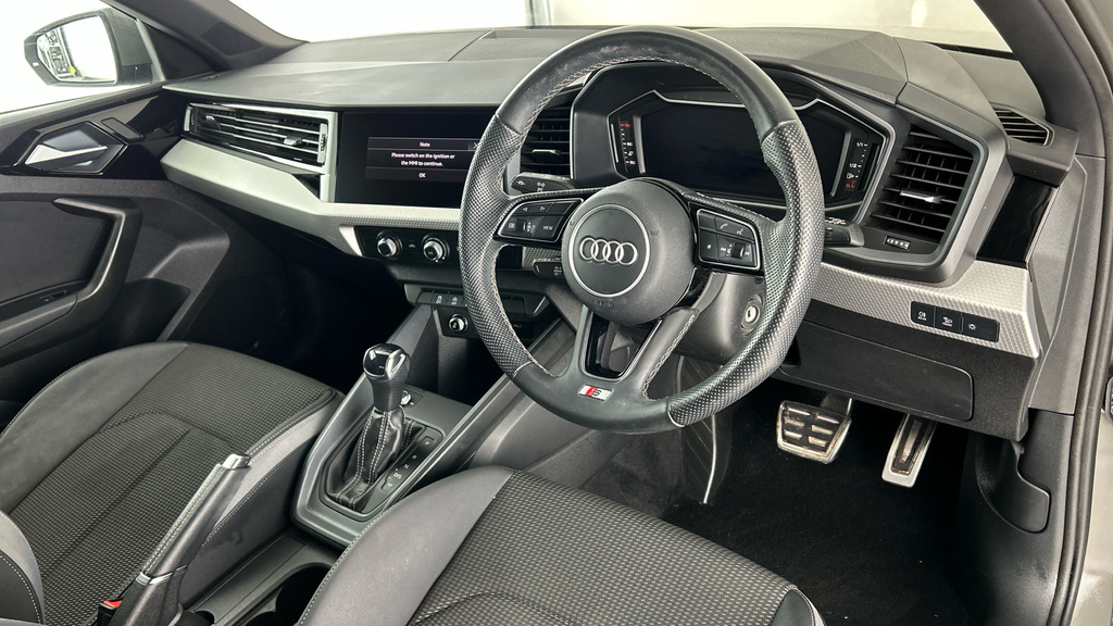 Audi A1 A1 25 Tfsi Sport S Tronic Red #10
