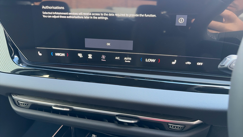 Audi A6 2.0 E-hybrid Quattro 299 S Line S Tronic KMZ3267 Grey #23