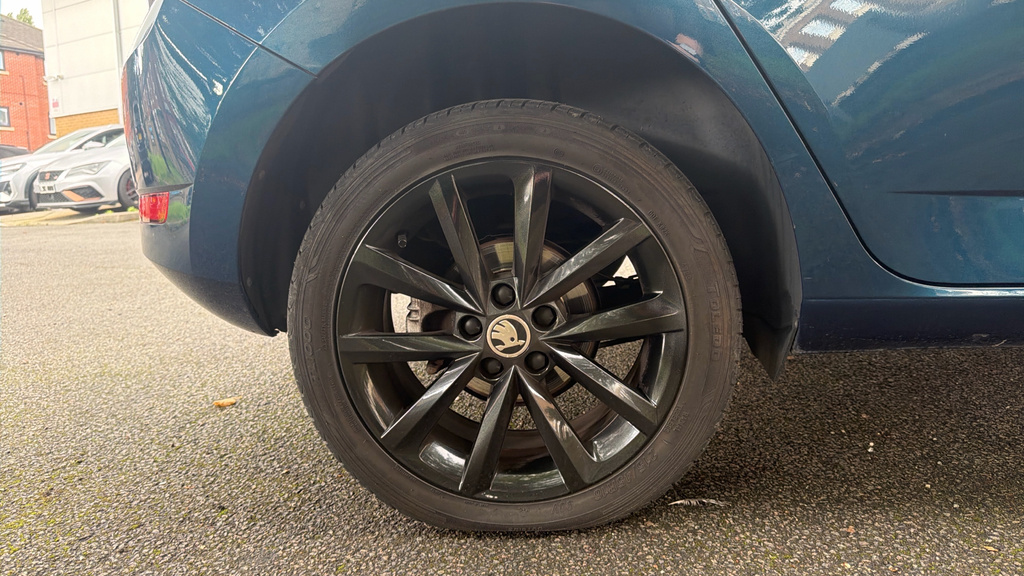 Skoda Fabia 1.0 Mpi Colour Edition Blue #19