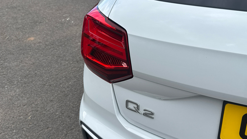 Audi Q2 Black Edition 35 Tfsi 150 Ps S Tronic Black #37