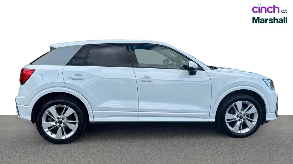 Audi Q2 Black Edition 35 Tfsi 150 Ps S Tronic Black #2